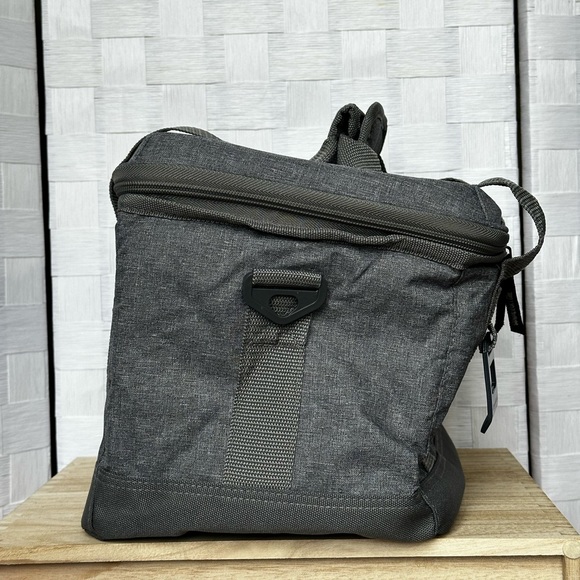 CleverMade Seaside 18 Cooler NWT - Picture 10 of 16